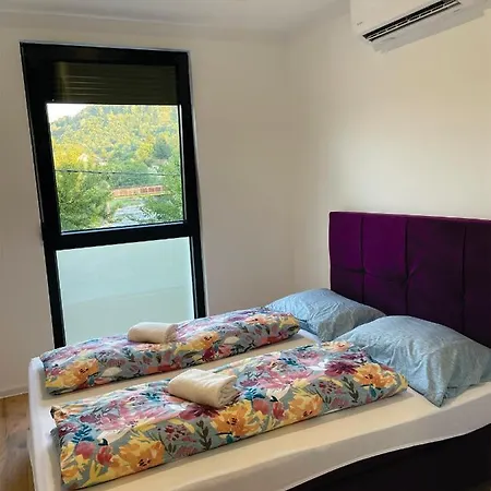 Platani Apartment Kotor Varos